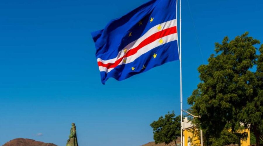 Banco Mundial aponta “dependência excessiva” do turismo e “dívida pública” como vulnerabilidades de Cabo Verde