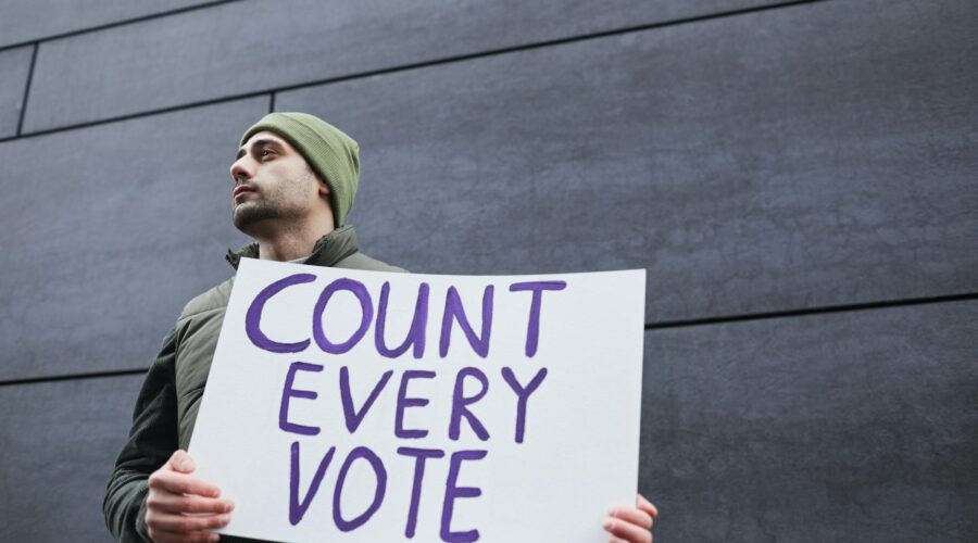 Mozambique Elections & Venâncio Mondlane Top 2024 Lusa Awards