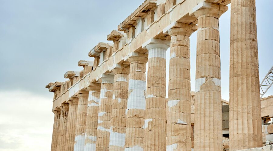 Today in History: March 27 Milestones from Science to Politics