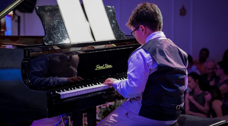 11-Year-Old Piano Prodigy Helber Passos Debuts in Cape Verde