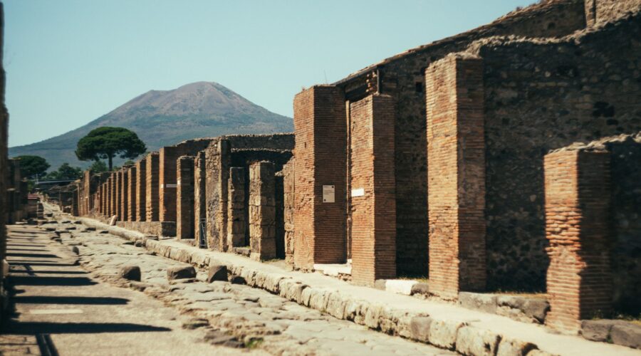 August 24 in History: From Pompeii to Windows 95