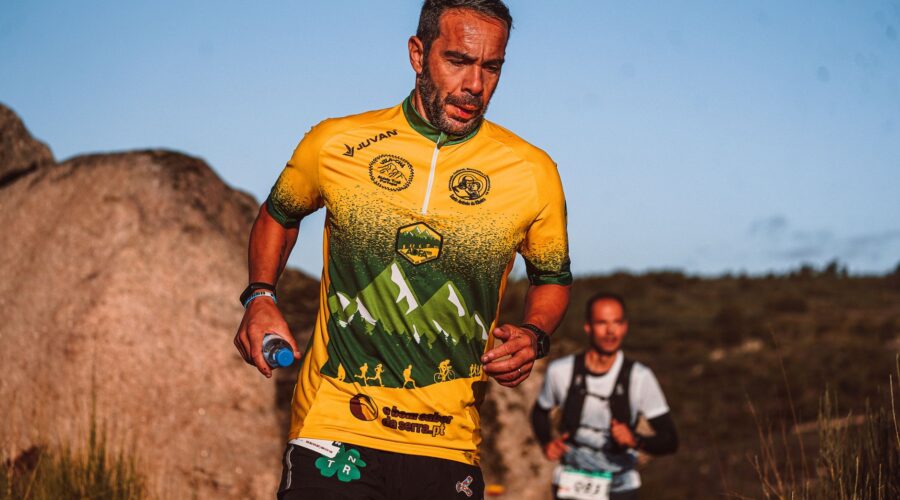 Brazilian Runner Fulfills Father’s Dream at Great Wall Marathon