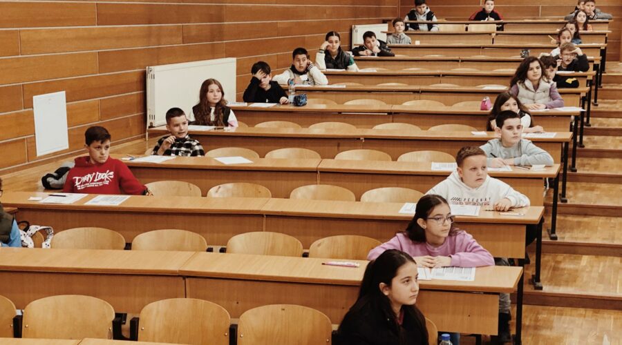 Portugal School Rankings: Exam Scores vs. Internal Grades